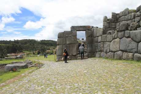 SACSAYHUAMAN
